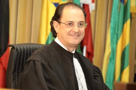 Ministro Hugo Carlos Scheuermann julgou o caso